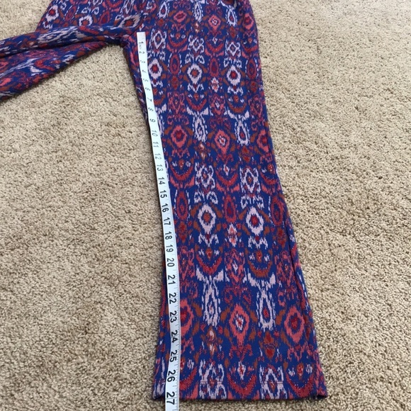 NWT! FREE PEOPLE Size 2 red with blue ikat print pull on pants - Picture 7 of 10